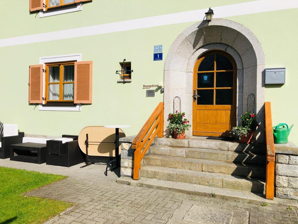 Familienappartements Eder - Free Entry To Tauern Spa Kaprun Included Dış mekan fotoğraf